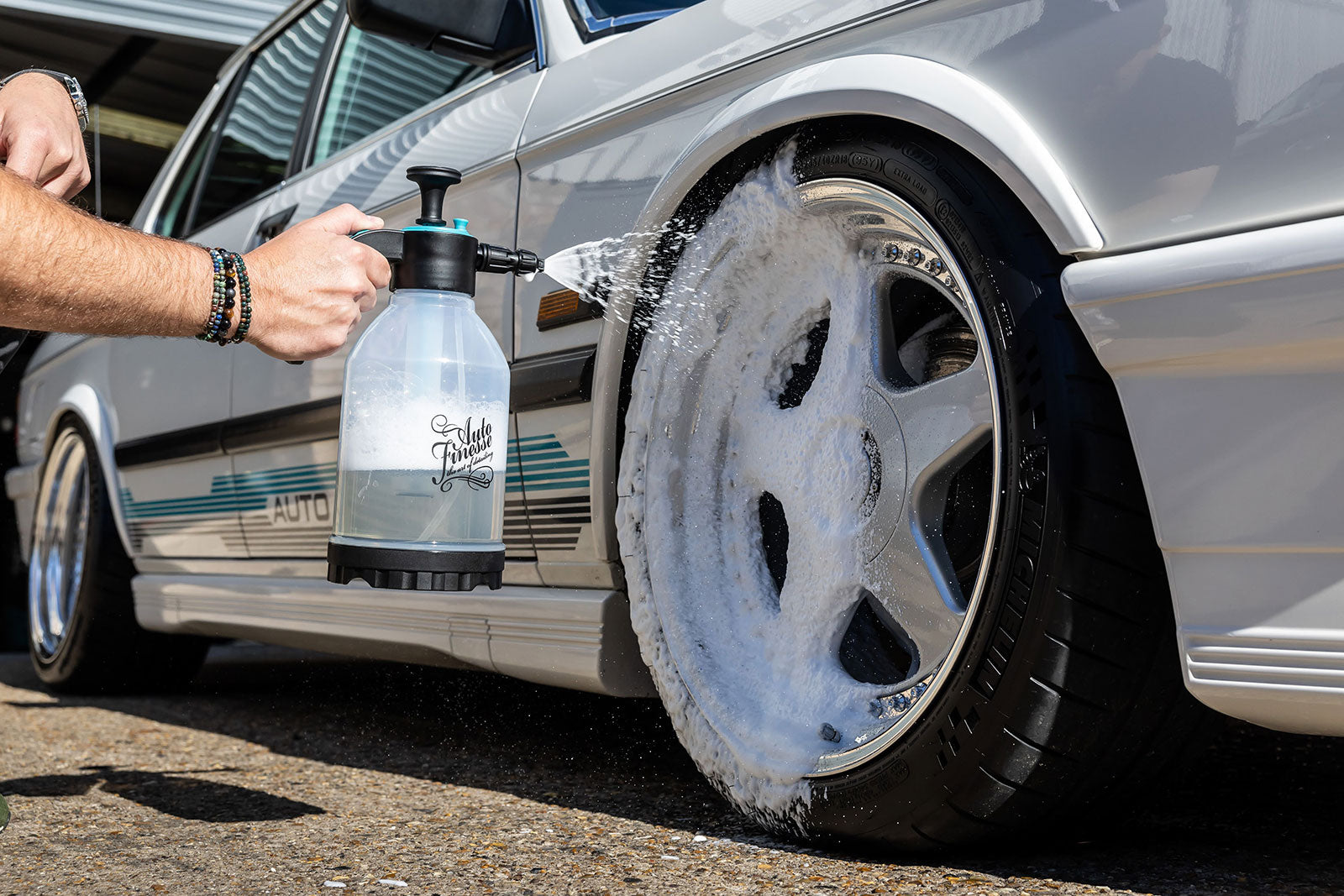 Using Pressure Sprayer Foaming on Wheel